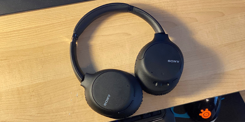 Sony WHCH710N Noise Cancelling Headphones in the use - Bestadvisor